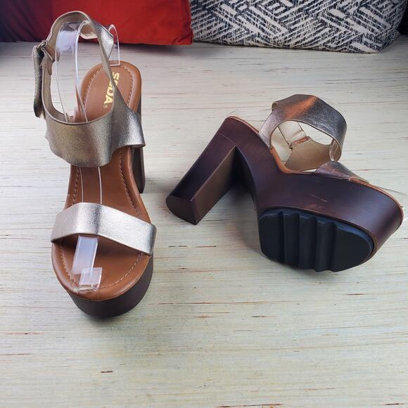 SODA | Platform Chunky Heel | Metallic  Pewter | Sandals  | Size 10 - Picture 4 of 11